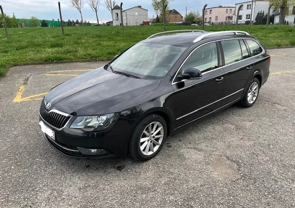 Skoda Superb cena 34000 przebieg: 335000, rok produkcji 2013 z Luboń małe 704